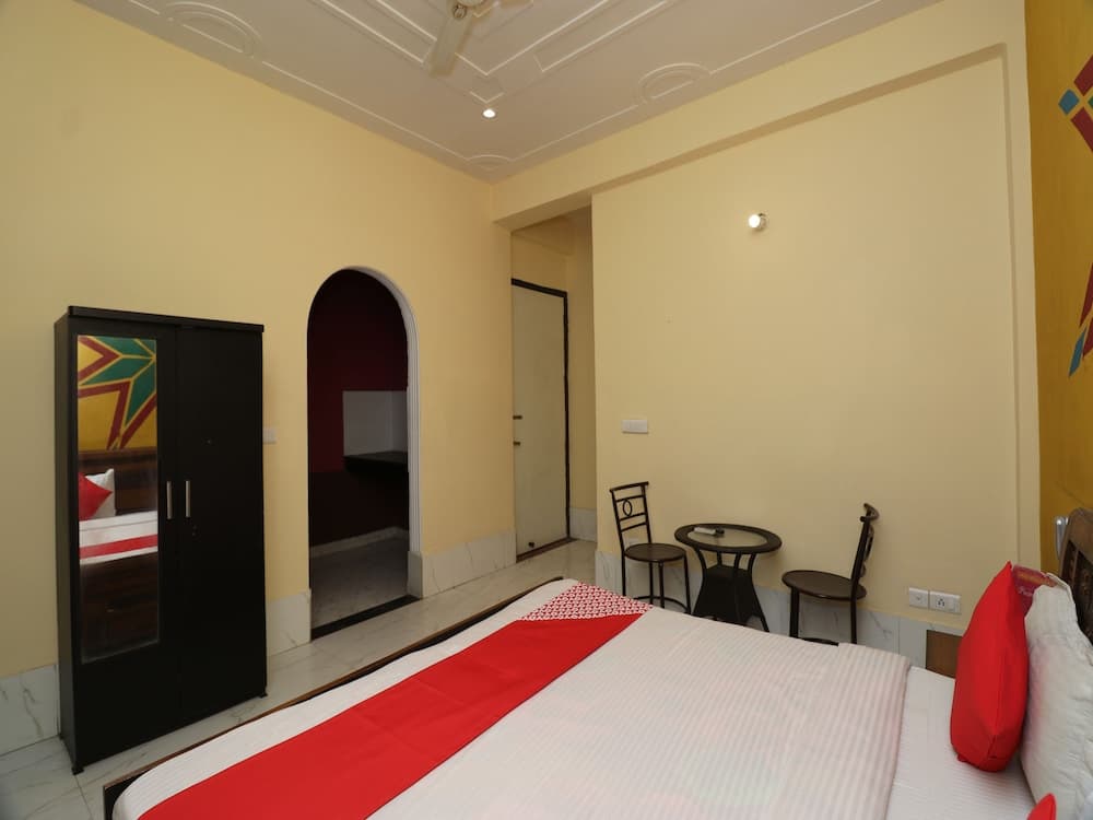 OYO 24108 Bamyan Hotel