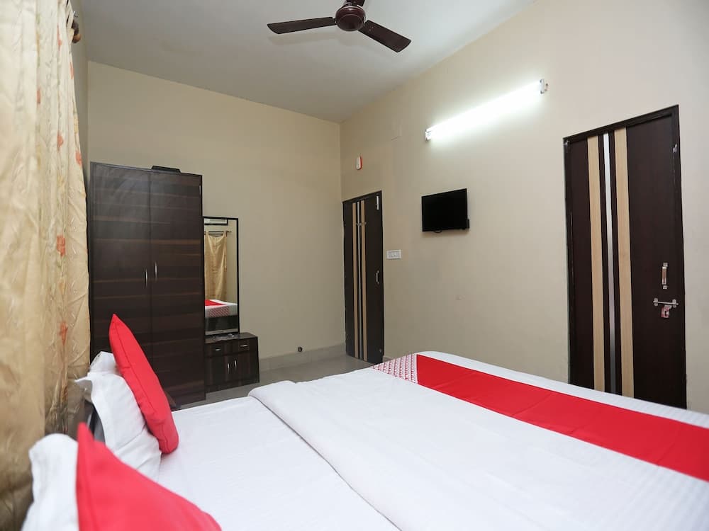 OYO 23623 Aakash Bika Guest House