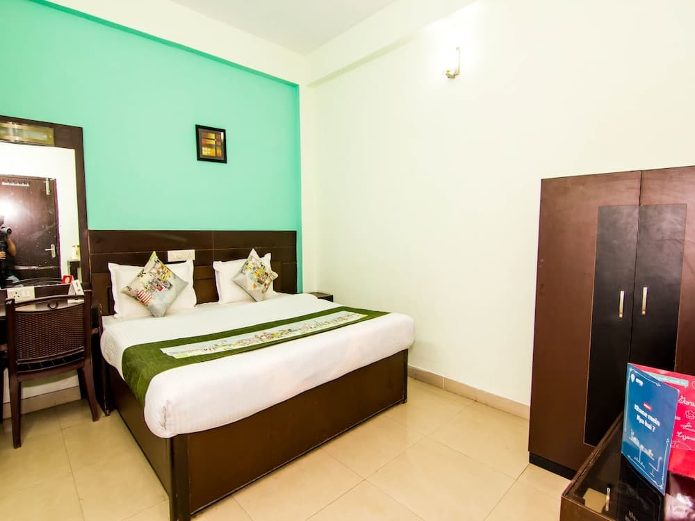 OYO 4679 Hotel Shantila Inn