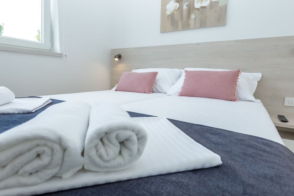 Apartments & Rooms Villa Casia