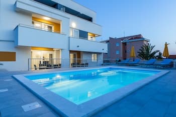 Apartments & Rooms Villa Casia