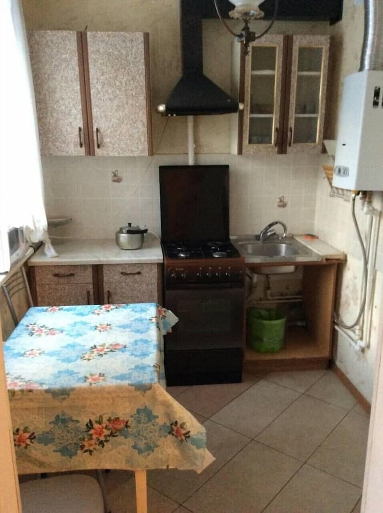 Apartment on Nikiforovskaya 96