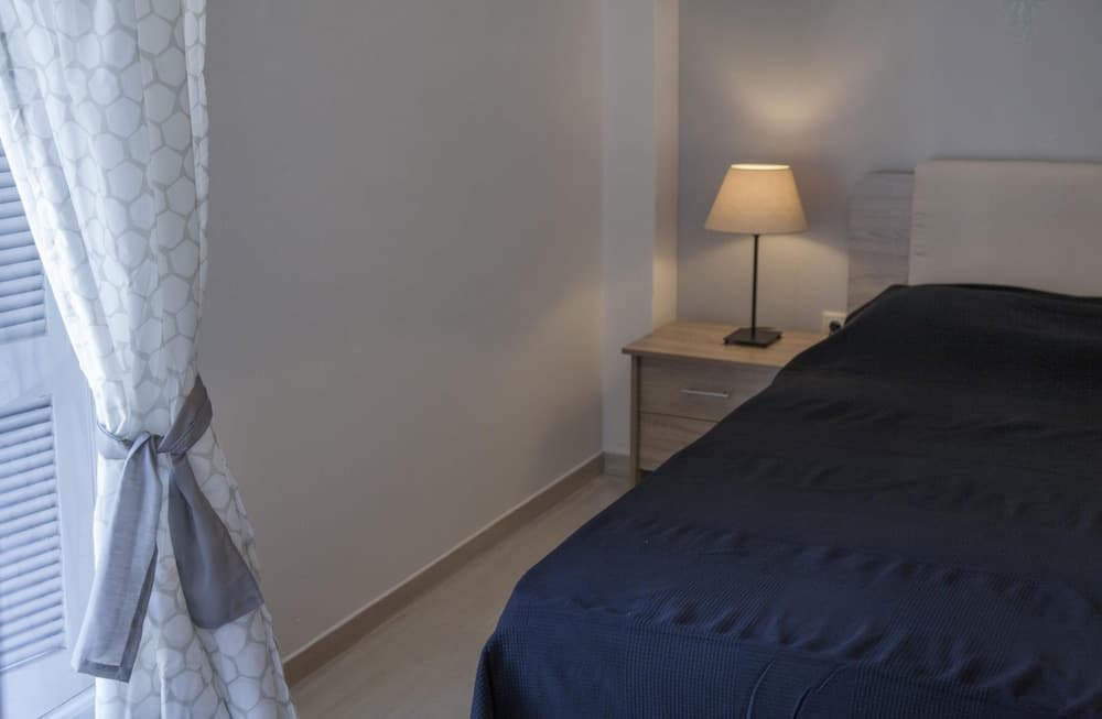 Athens Gem near Archaeological Museum by GHH