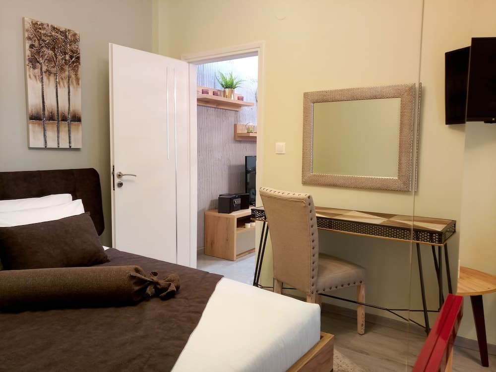 Kosmima Deluxe Apt Must