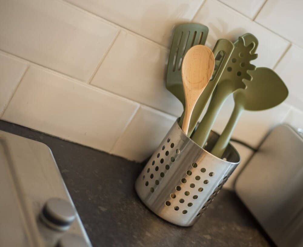 One Bedroom Apartment by Klass Living Serviced Accommodation Hamilton - West Apartment With WiFi and Parking