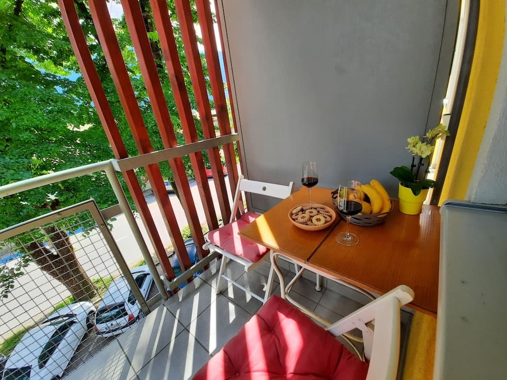 Apartment Honey Bee with Sauna