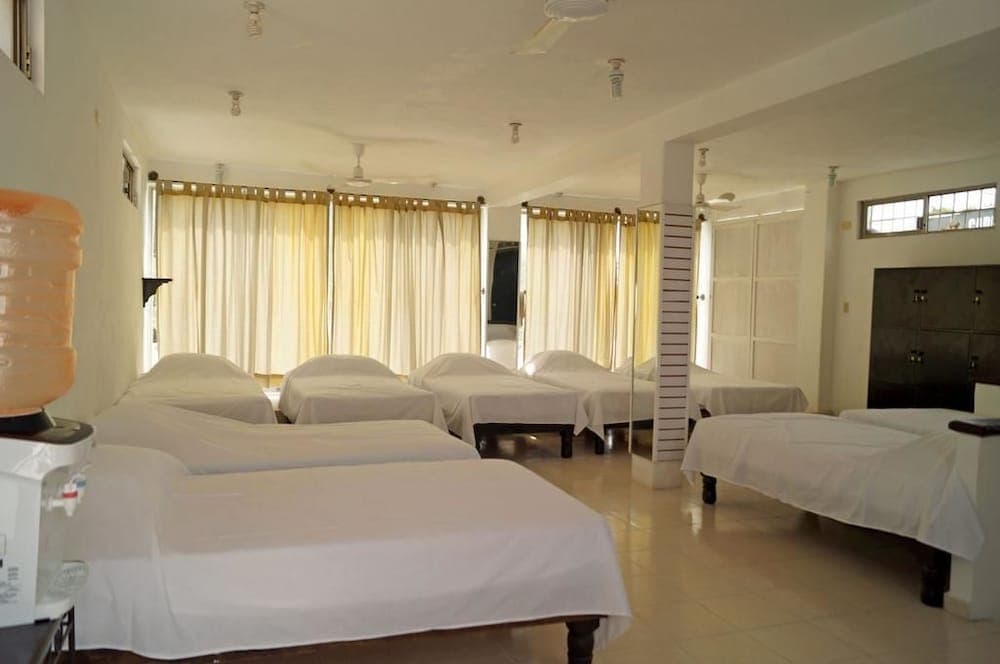 Hostal Frida - Adults Only