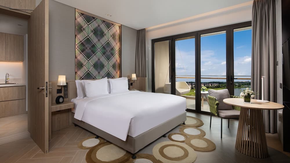 Holiday Inn Resort Qionghai Guantang by IHG