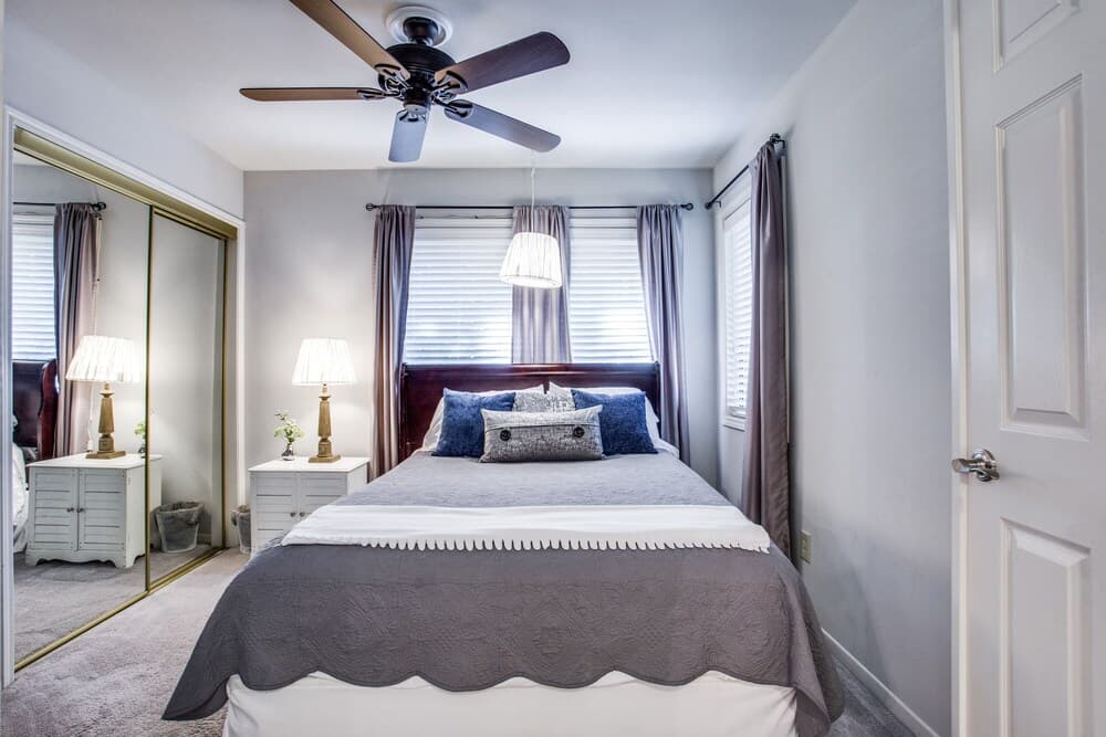 Arlington Manor - 5 Br Home