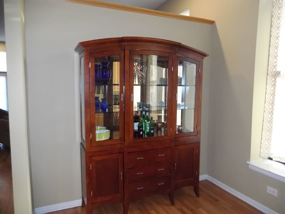 Bucktown, Urban Luxury and Convenience, Near L Train Stop at Western