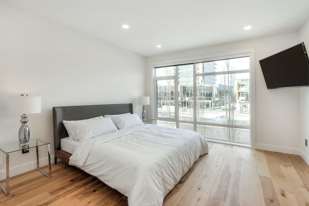 New Luxury Townhome 29