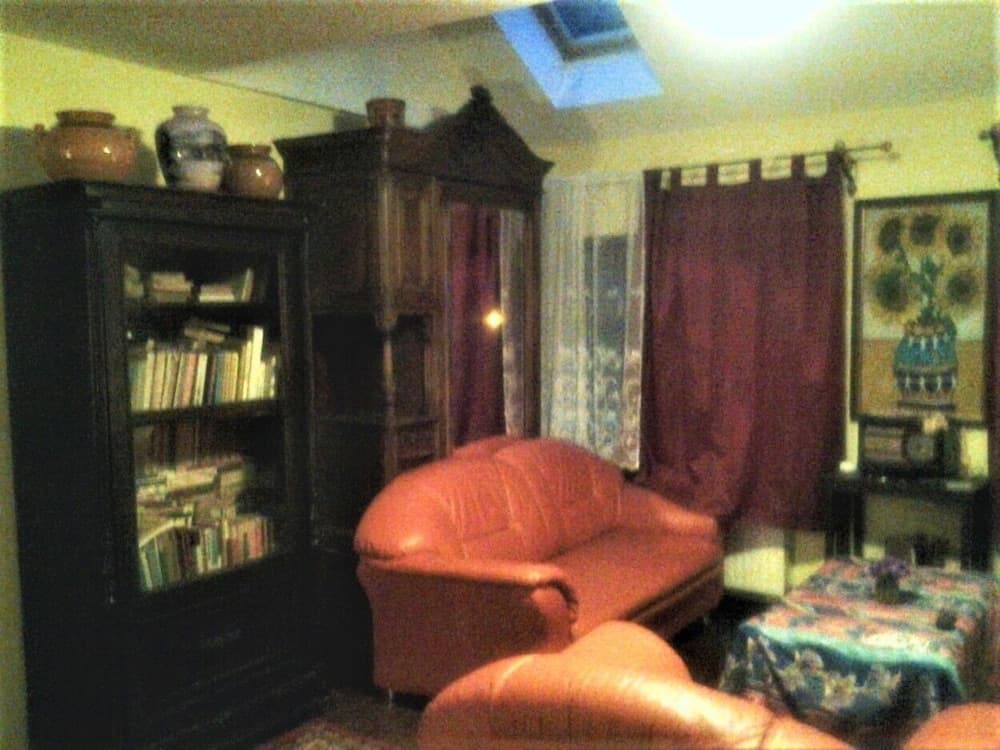 Leyla Guesthouse Castel