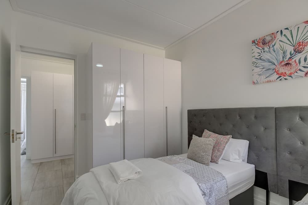 UniqueStay Paardevlei Square Apartment - Adults Only