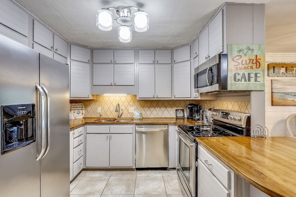 Dolphin Point 105c 2 Bedroom Condo by RedAwning