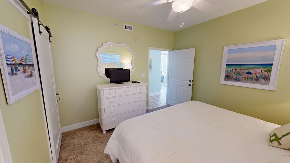 Oceania 607 3 Bedroom Condo by RedAwning