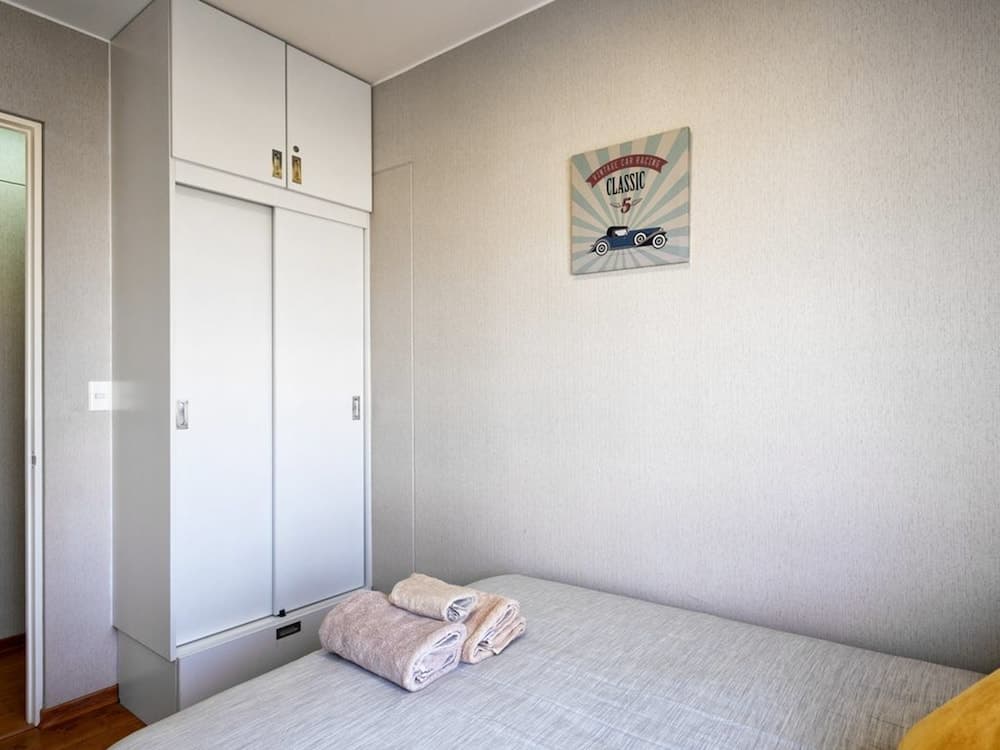 UR Place Rentals - 3Bdrm Av Brasil Lima