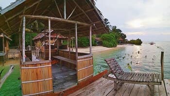 Sunset Homestay Arborek