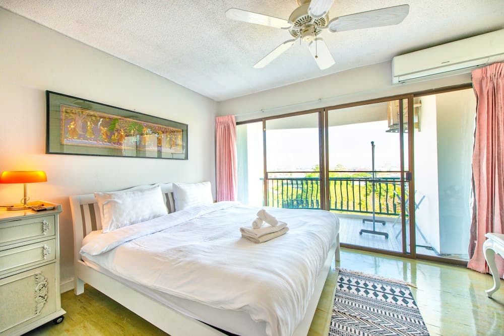 Hillside Plaza & Condotel 4 Downtown