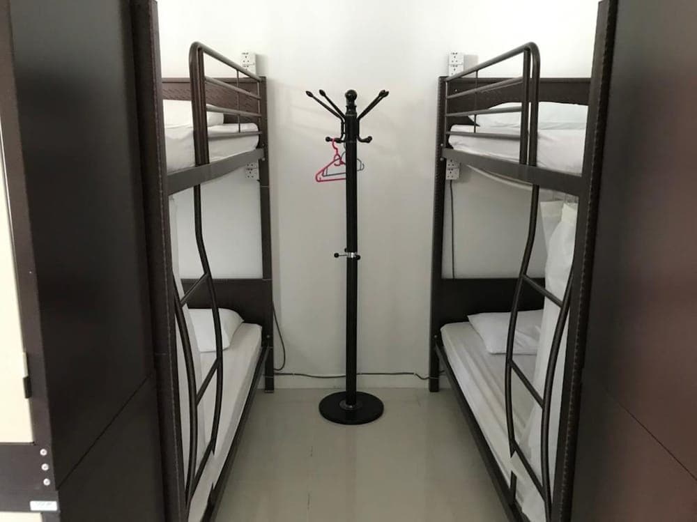 Island Hostel Bayan Lepas Airport