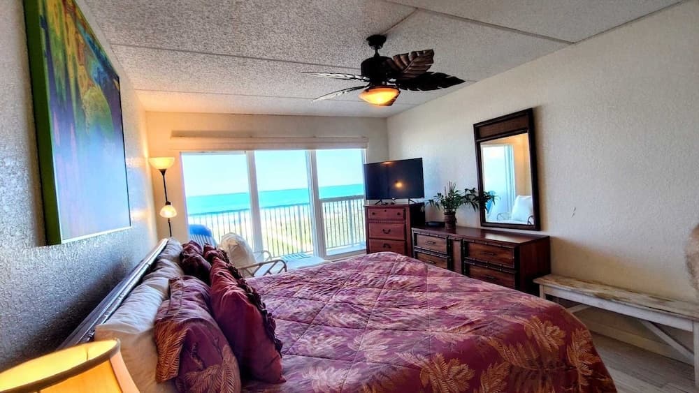 Embassy 402 Minium 2 Bedroom Condo by RedAwning