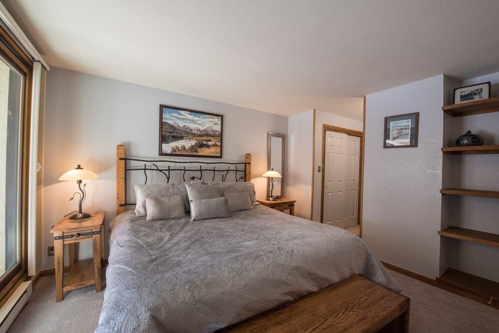 2 Br Unit With Gorgeous Remodeled Kitchen 2 Bedroom Condo - No Cleaning Fee! by RedAwning