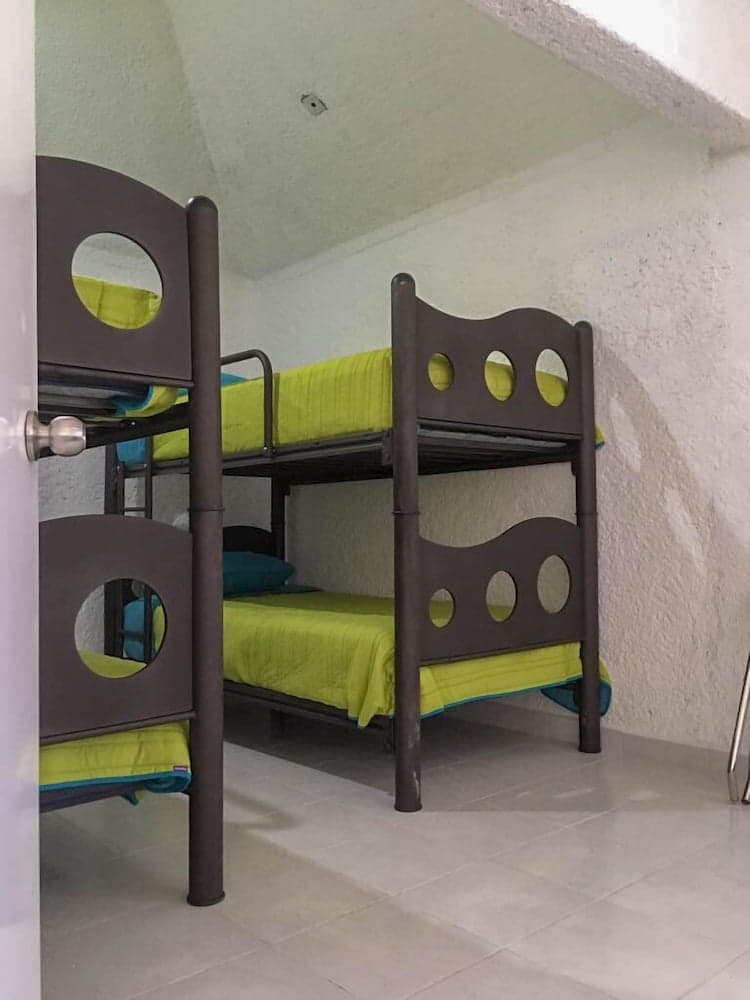 Pok-Ta-Pok Guest House