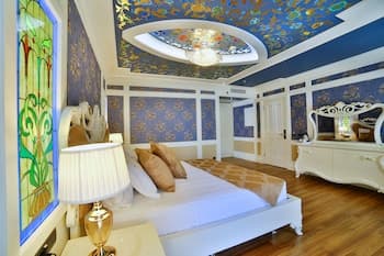 Seven Hills Palace & Spa