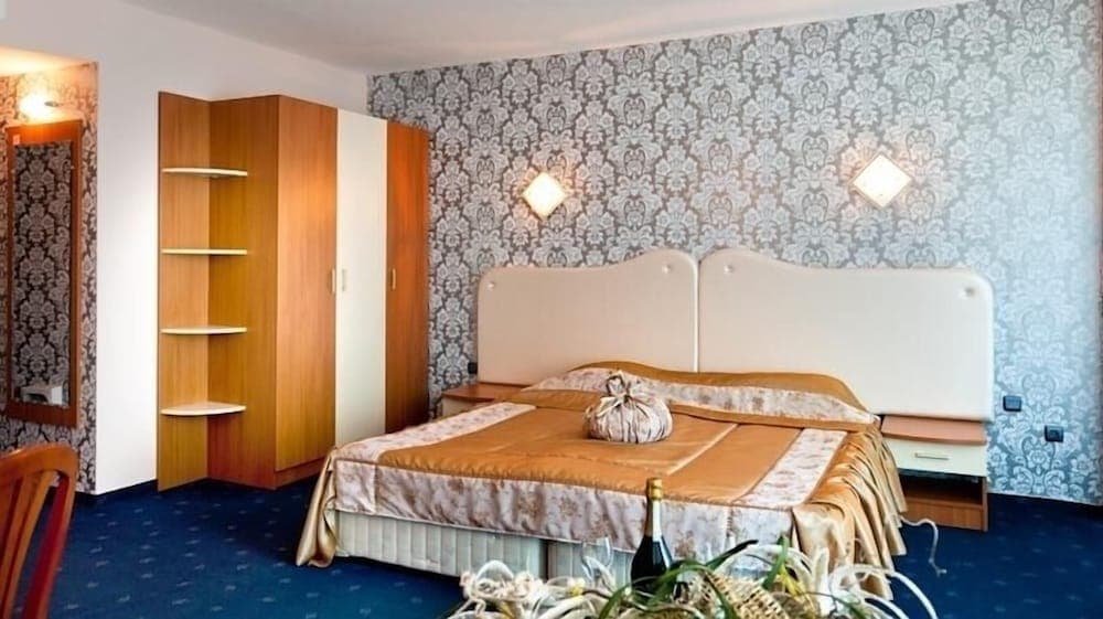 Sirius Beach Hotel & SPA