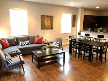 4BR House 219 by Ideal Experience VR