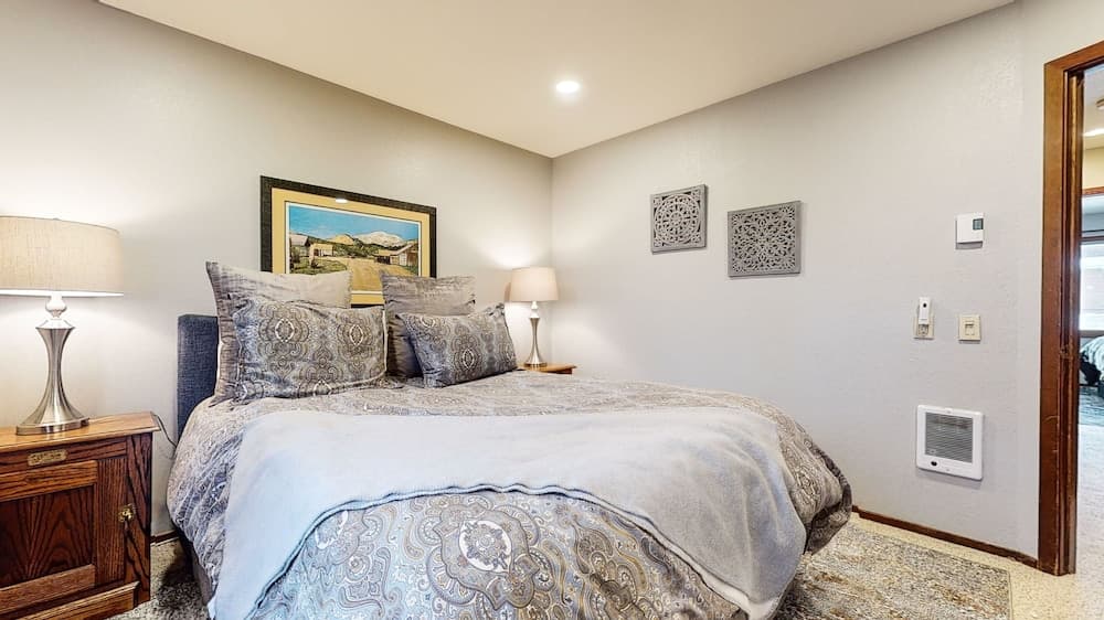 Woodlands #33 3 Bedroom Condo by RedAwning