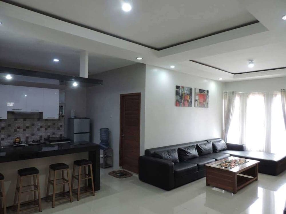 Villa Fahim 1 Puncak 4 Bedroom