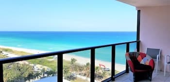 Alexander 1404 2 Bedroom Apts by RedAwning