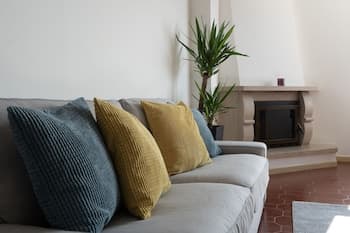 House and People - Feliciano Ramos 2