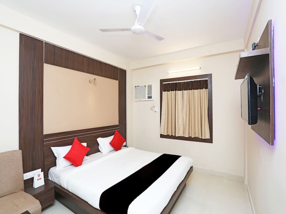 Capital O 27804 Hotel Globe International