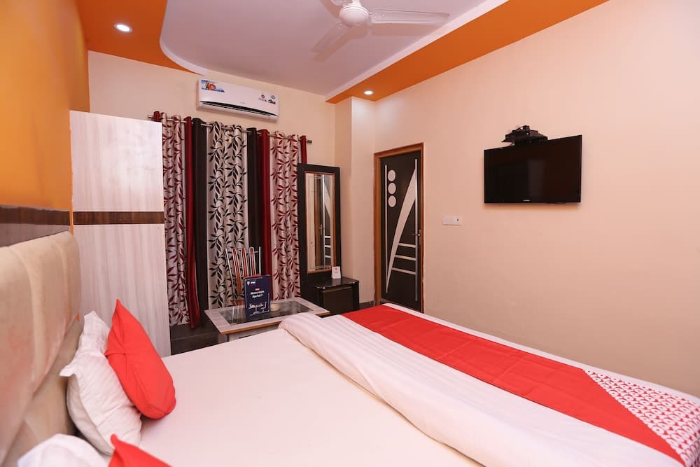 OYO 19696 Hotel Rbk Palace And Restaurant