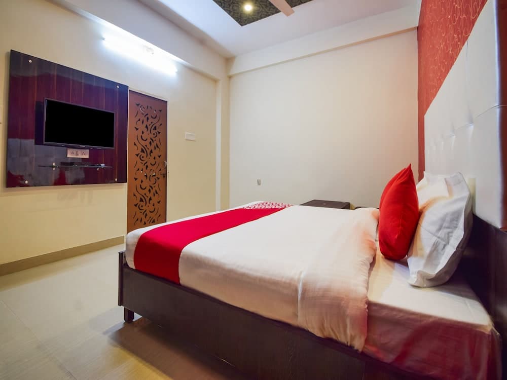 OYO 26659 Hotel Parmanand Garden