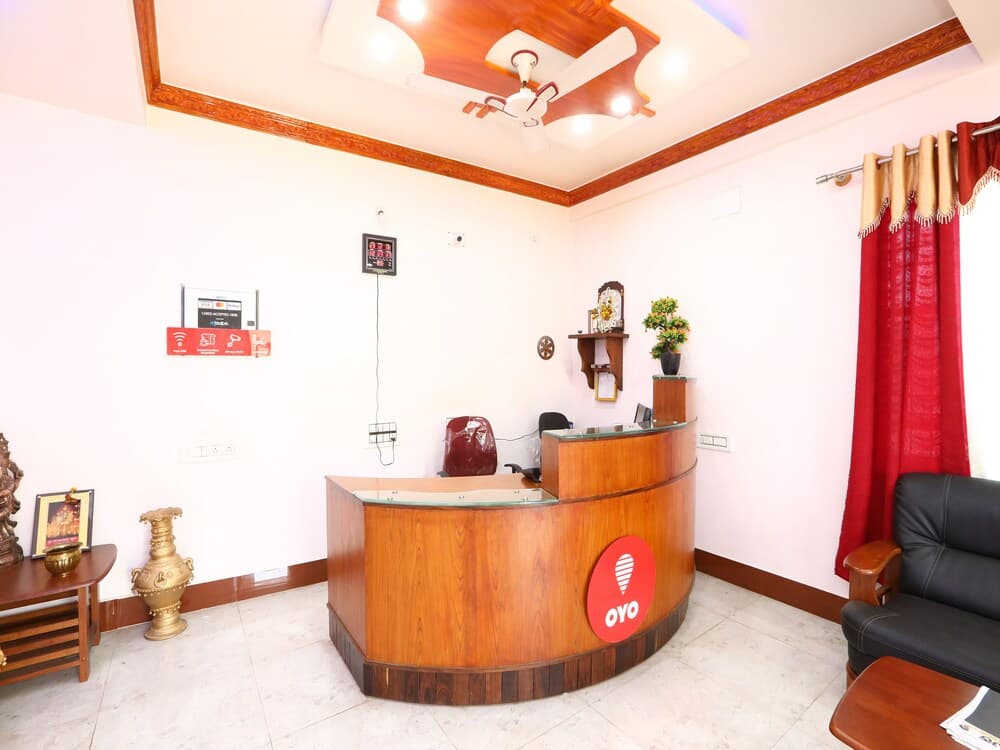 OYO 27782 Hosamane Lodge