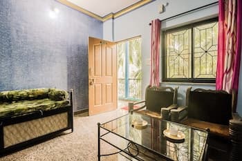 OYO 19176 Home River View 2BHK Siolim