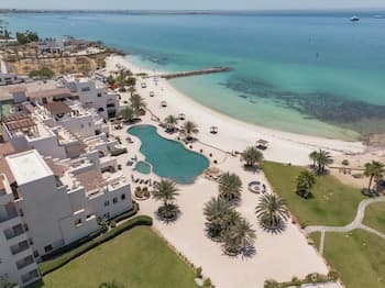 Playa de La Paz by Lumina