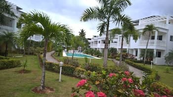 Beachfront Apartment facing Playa Popy