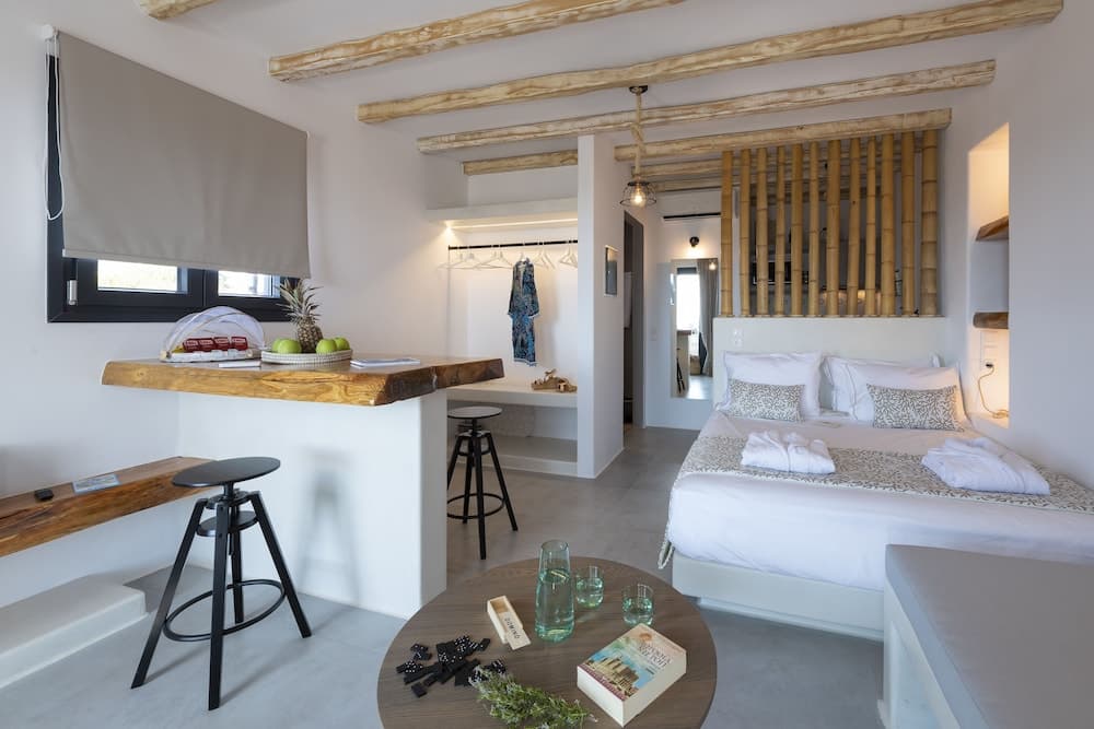 Aelia Suites Milos