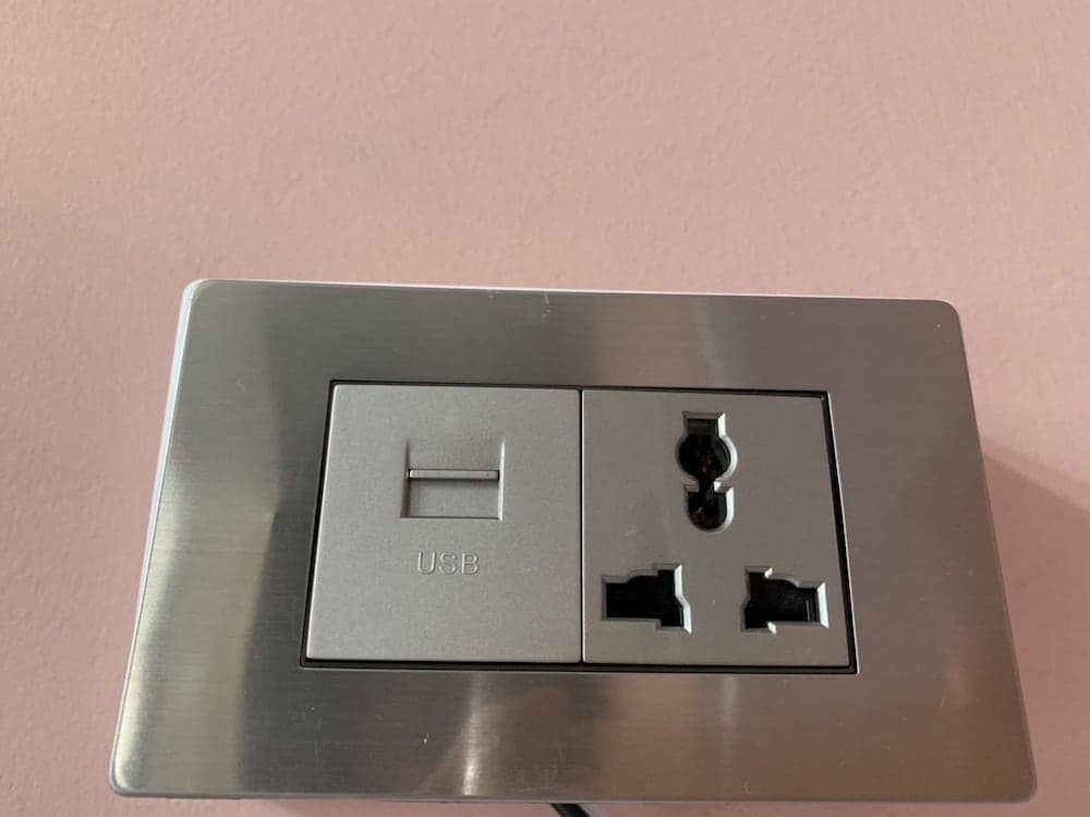 Free & Slow - Hostel