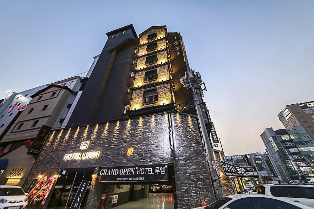 hotel image