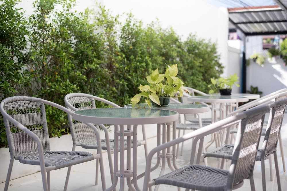 Malizon Hotel & Residences