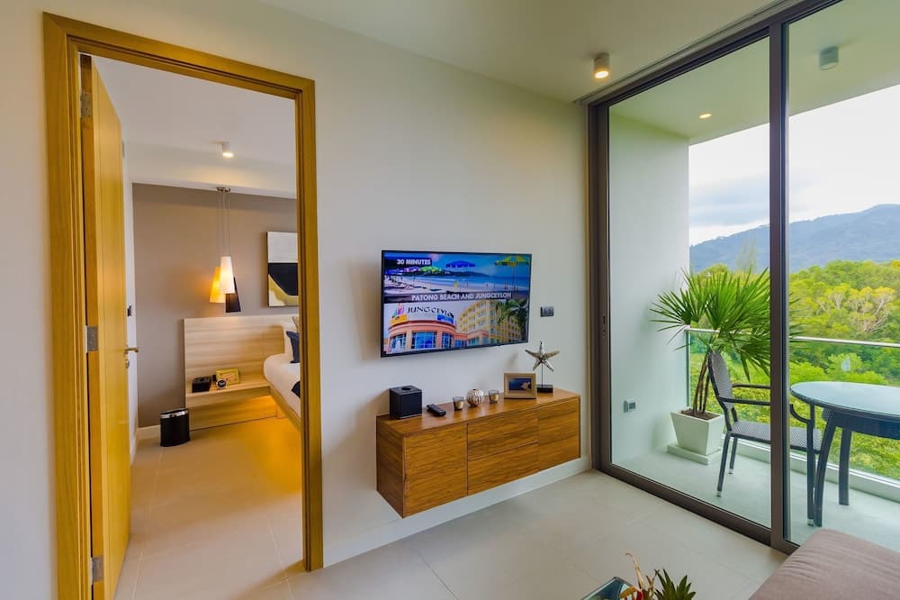 Oceanstone Phuket by Holy Cow 205
