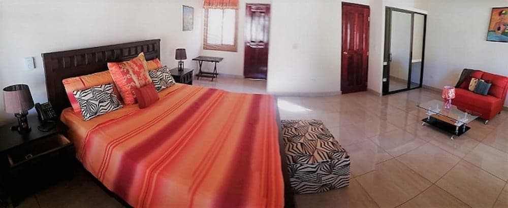 Restaurante, Cigar Bar, Whisky Lounge, Hostal Suite Dos Visiones