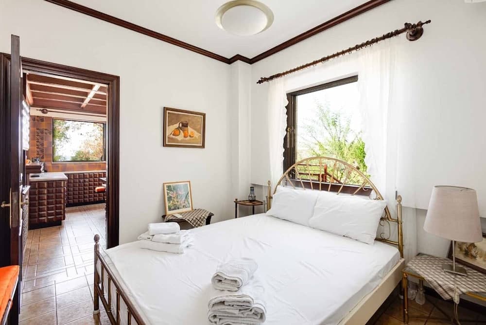 Malt Beachfront Villa Mola Kalyva