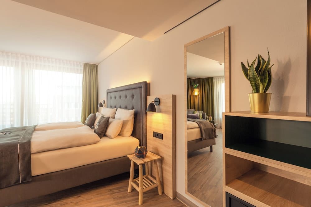 Holiday Inn - the niu, Crusoe Bremen Airport by IHG