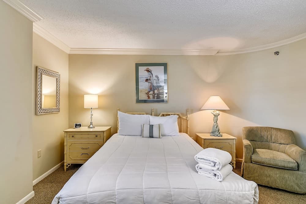 Inlet Reef 109 3 Bedroom Condo by RedAwning