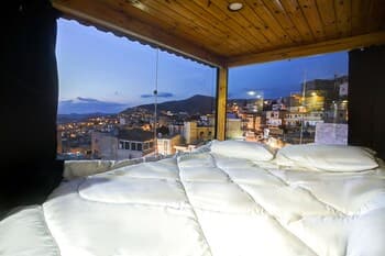 Petra Capsule Hostel